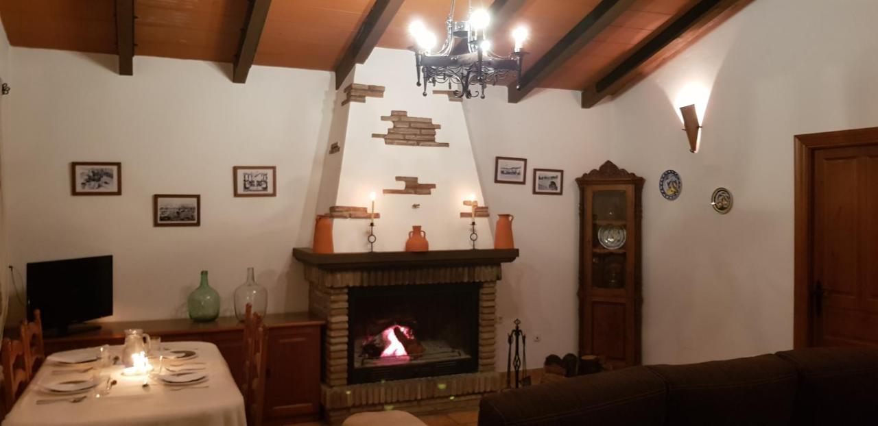 Casa Rural La Higuera Chica Málaga Exterior foto